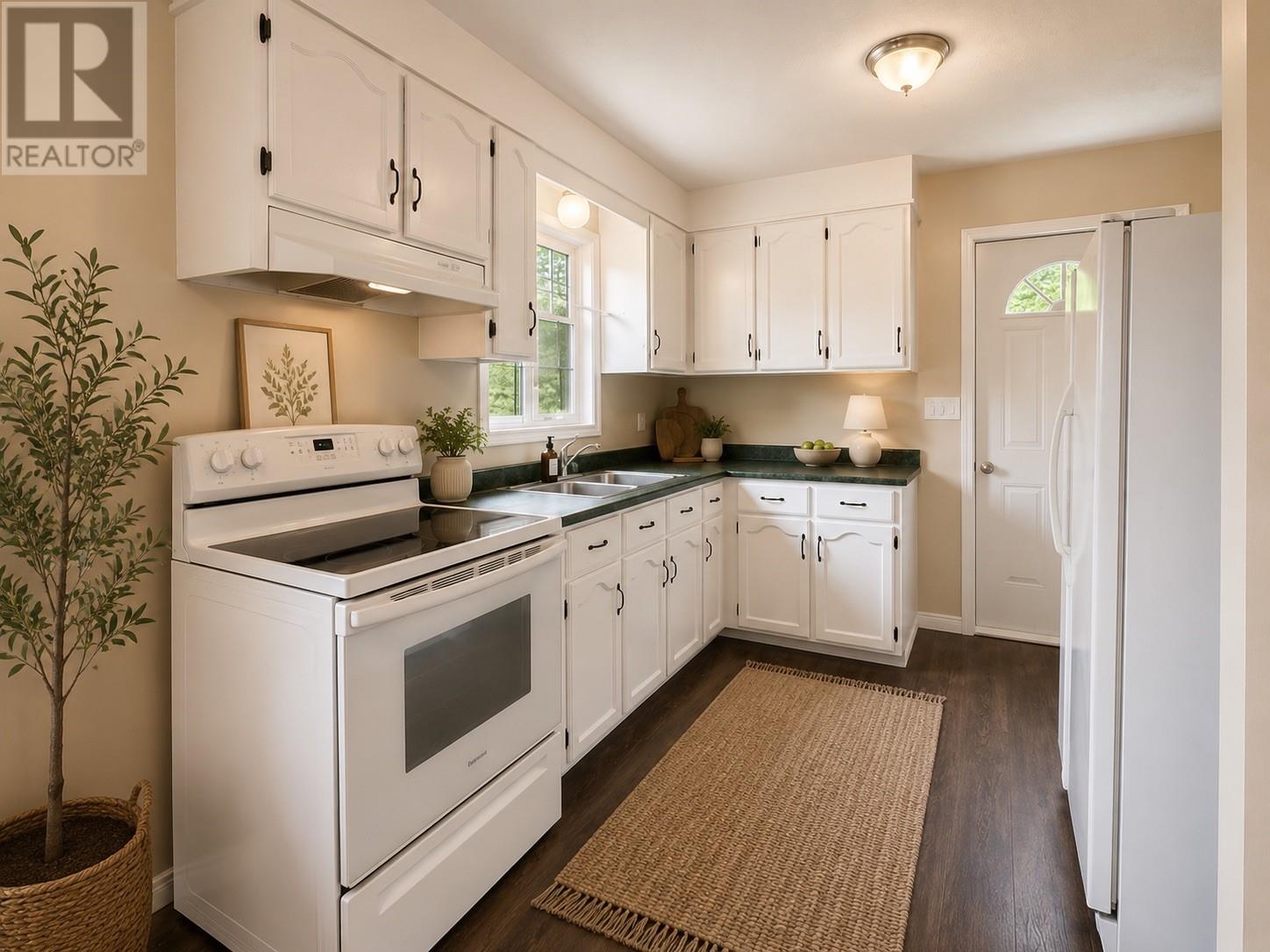 14 Middle Arm Road Property Photo 5
