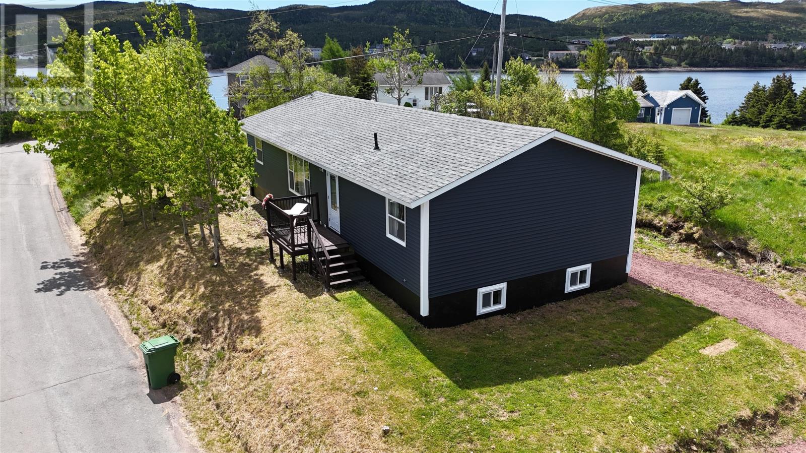 1 Coady's Place Property Photo 3