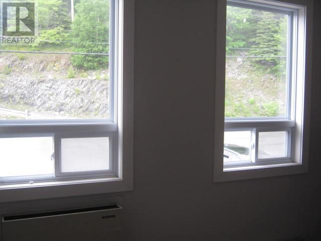 19-21 West Street Property Photo 7