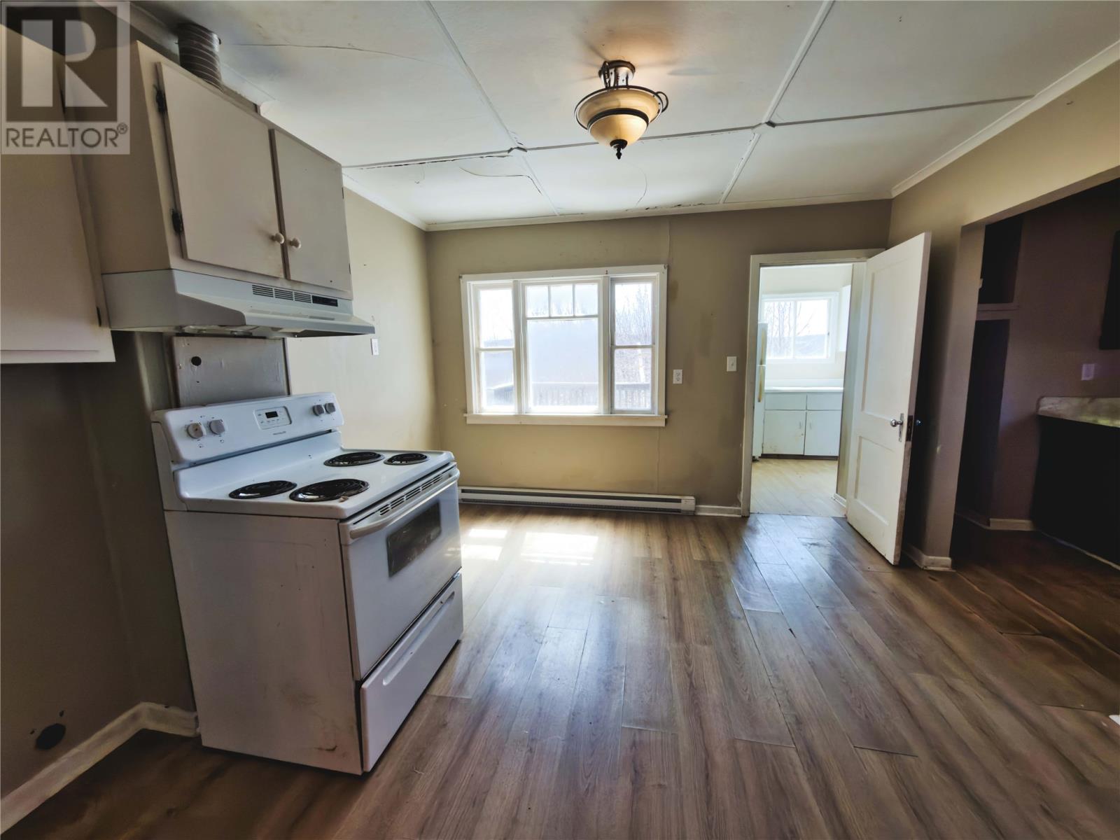 13 Church Street Property Photo 8
