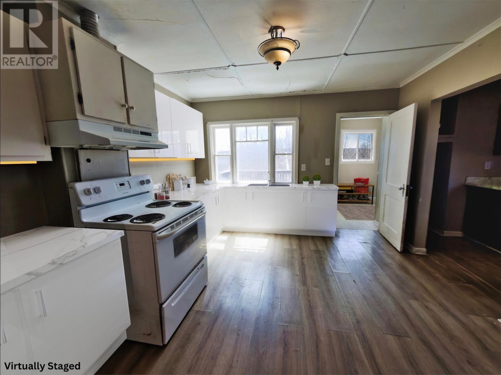 13 Church Street Property Photo 9
