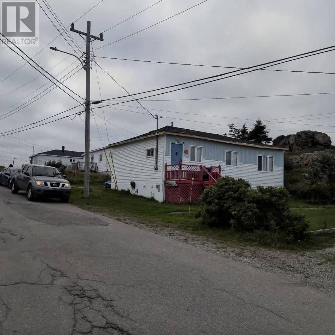 31 Beach Road Property Photo 1
