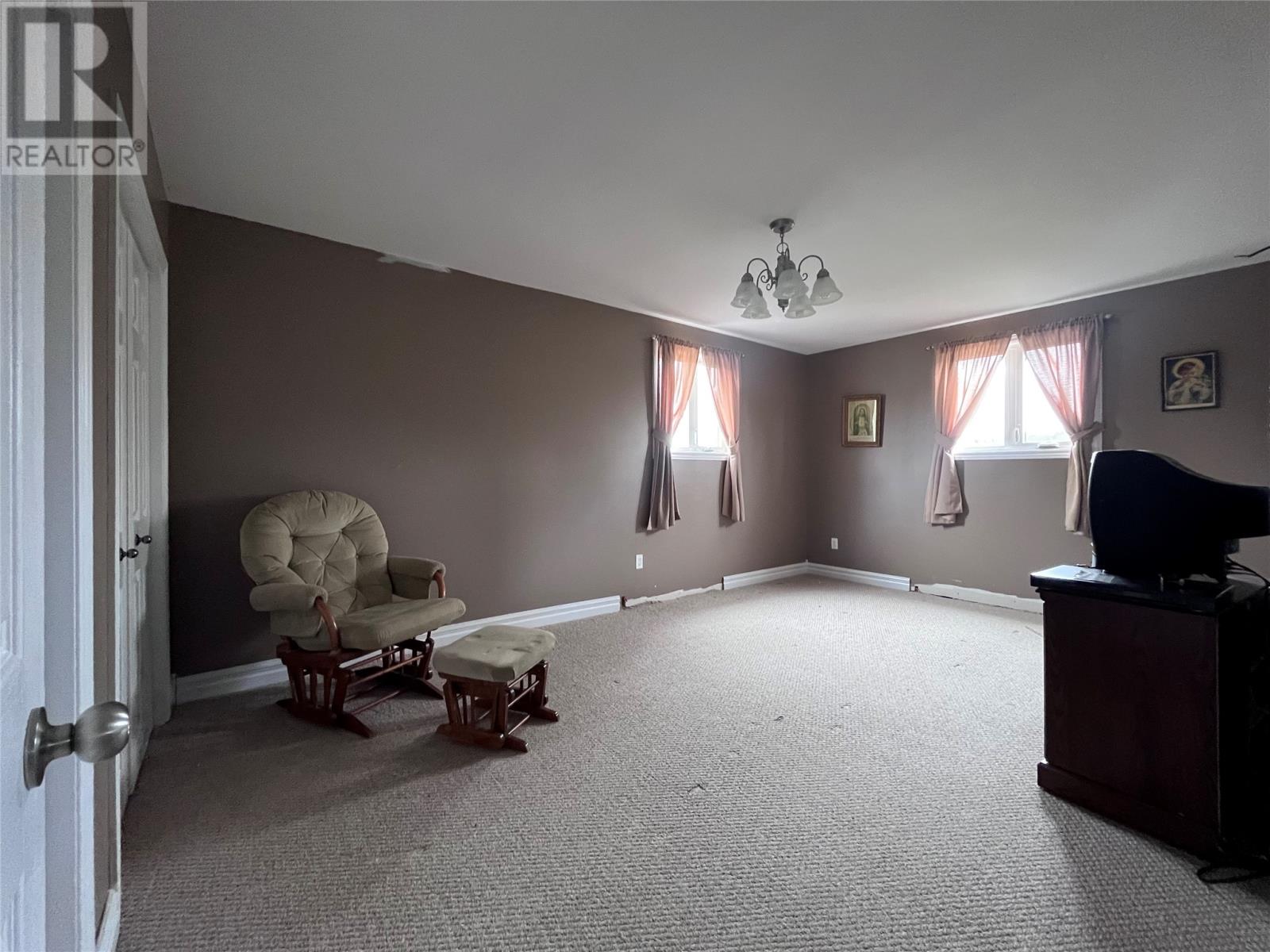 56 World Pond Road Property Photo 13