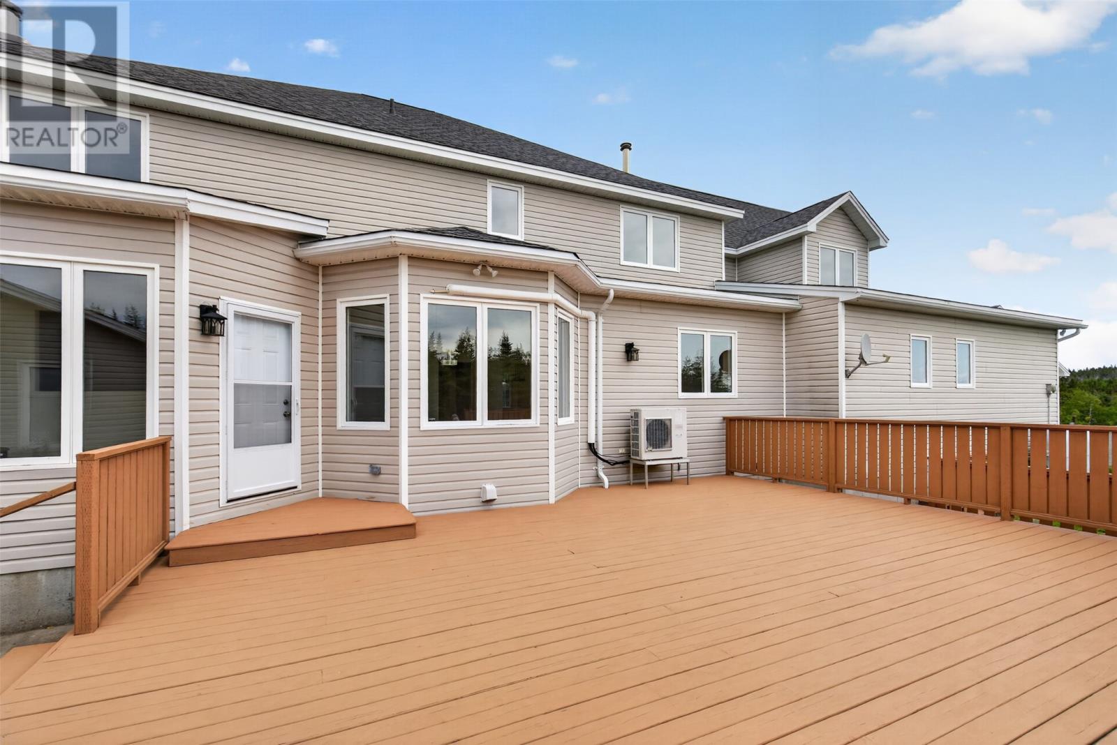 34 Olivers Pond Place Property Photo 8