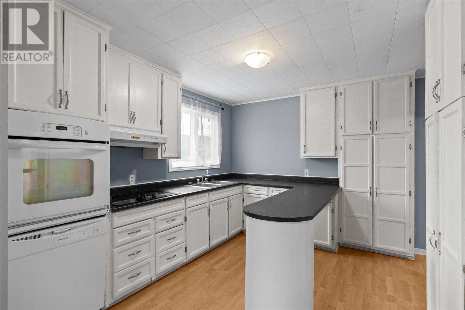 6 Riverview Avenue Property Photo 3