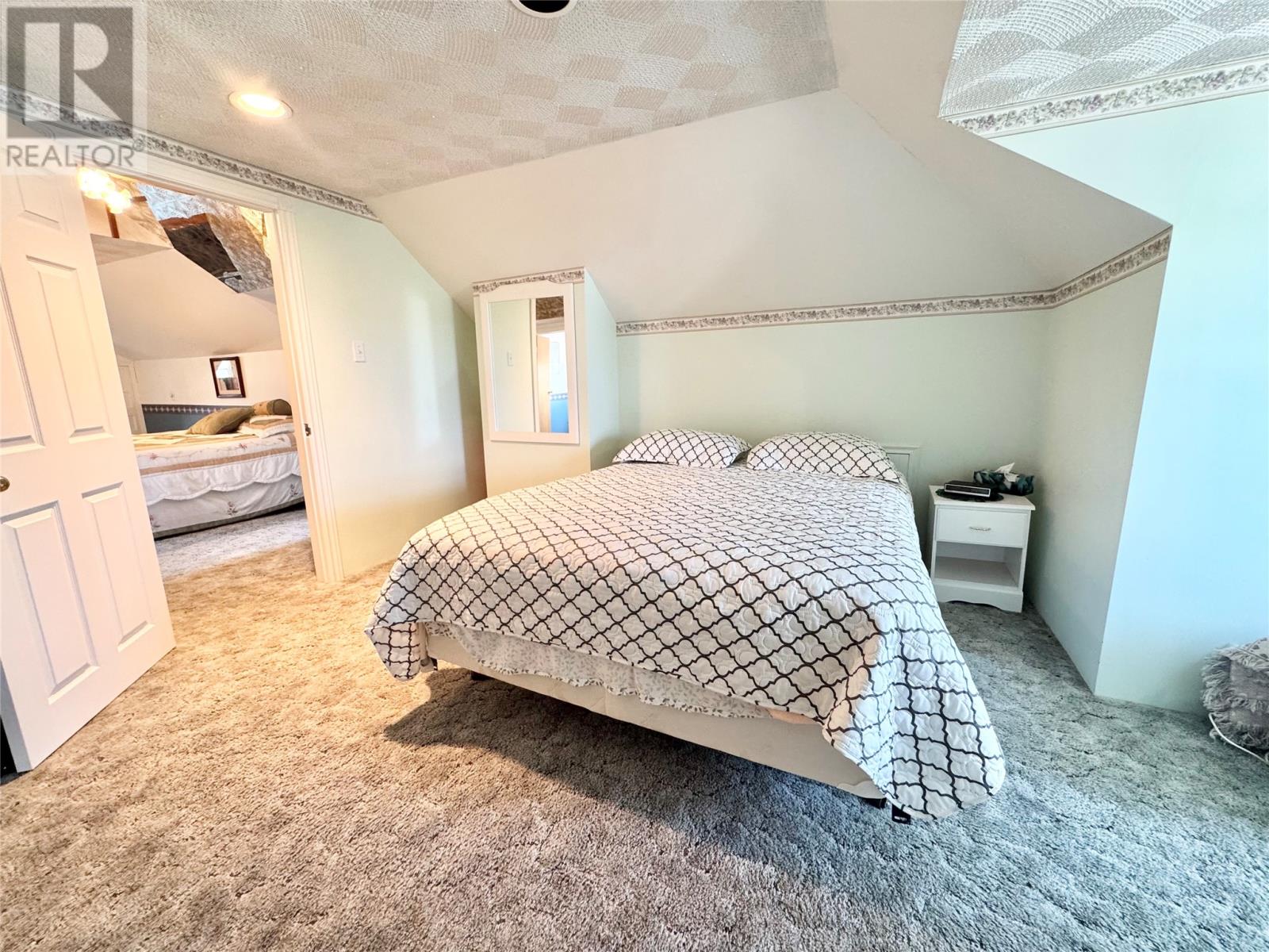 13 Long Road Property Photo 37