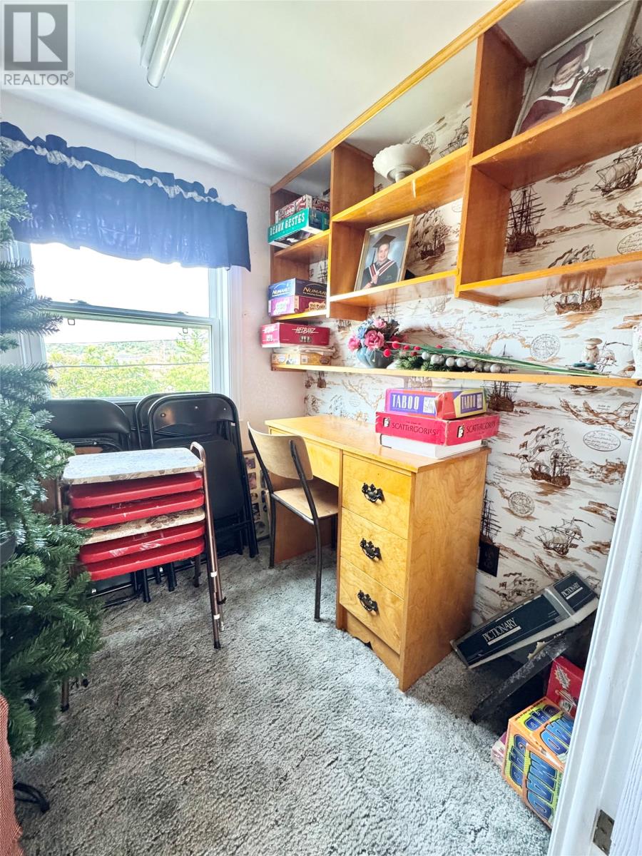 13 Long Road Property Photo 38