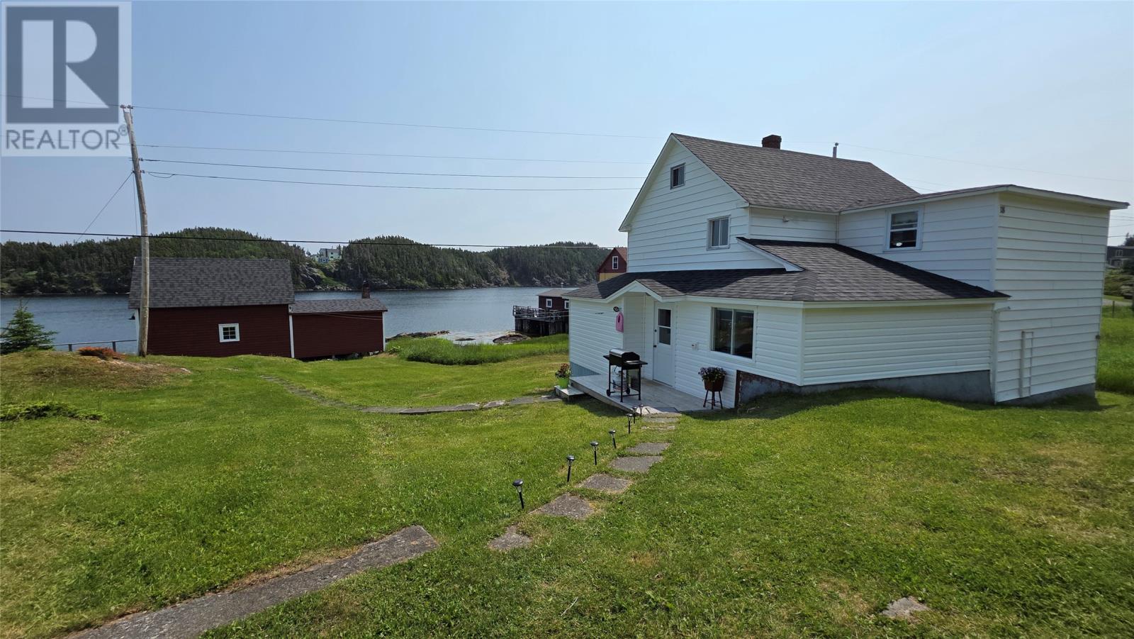 18 Salt Harbour Road Property Photo 2