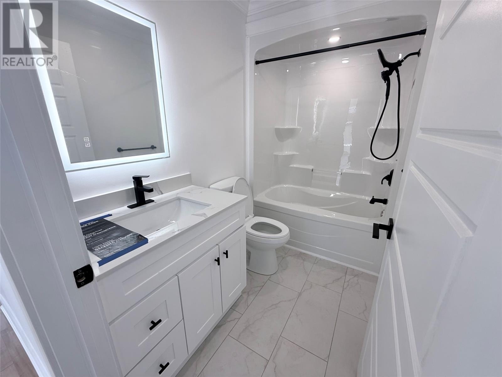 46 Grace Avenue Property Photo 11