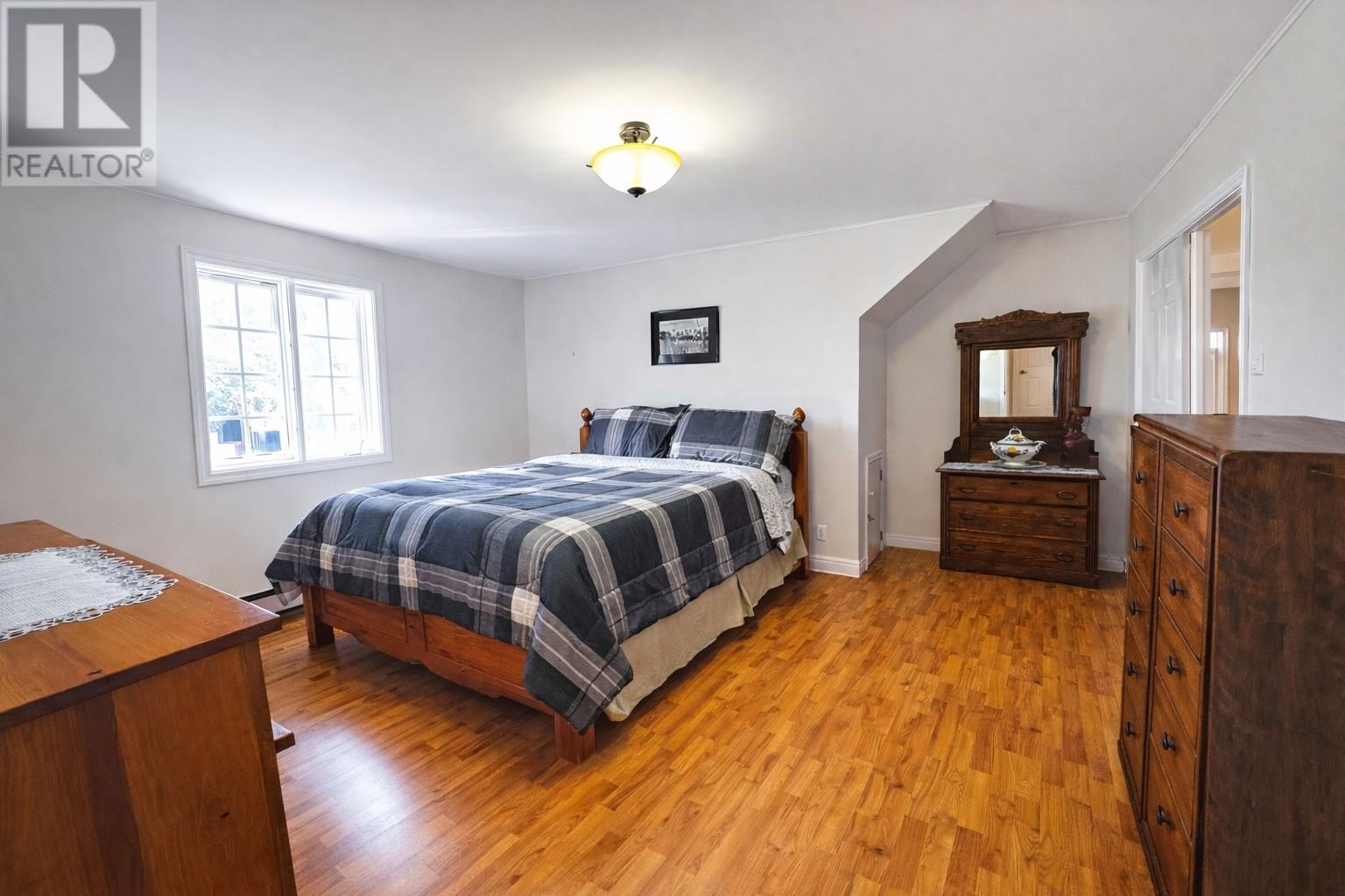 35 School Lane Property Photo 18