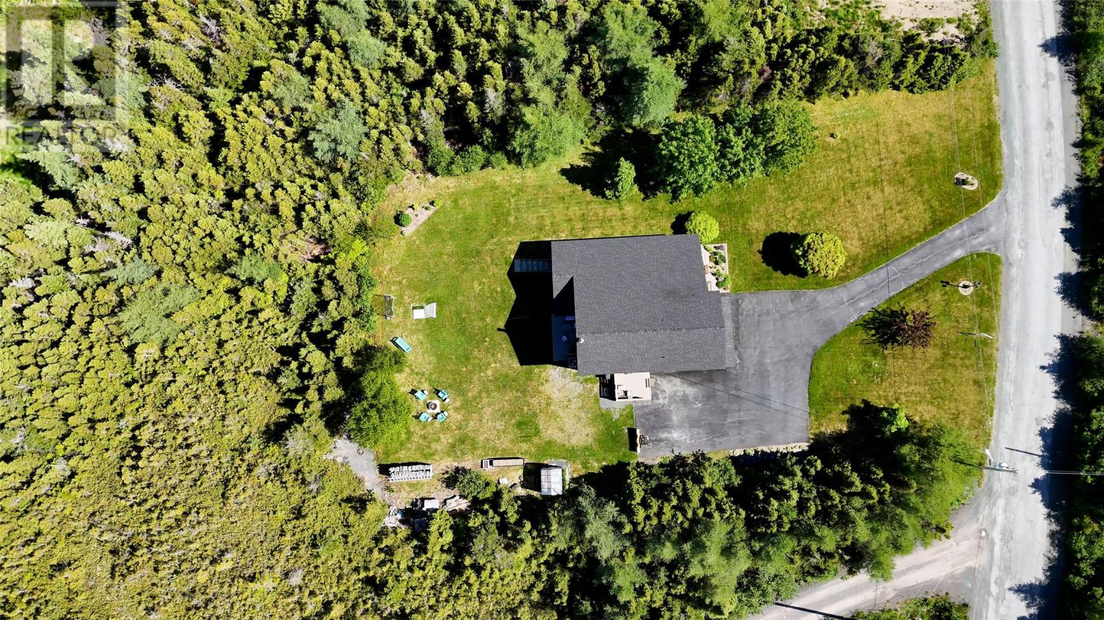 5 Point Road Property Photo 11