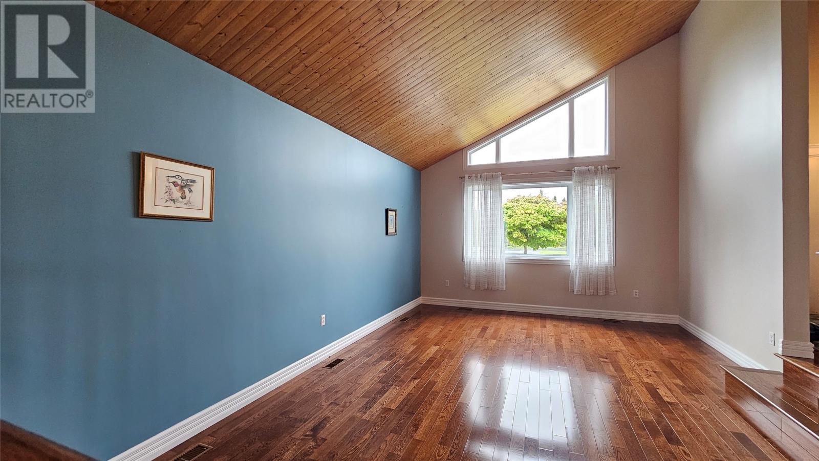 5 Point Road Property Photo 20
