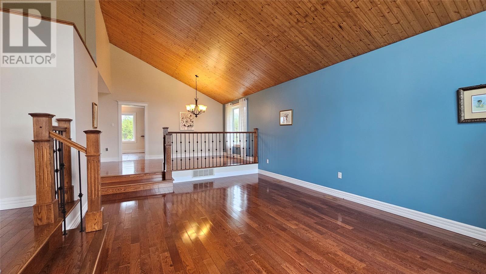 5 Point Road Property Photo 24