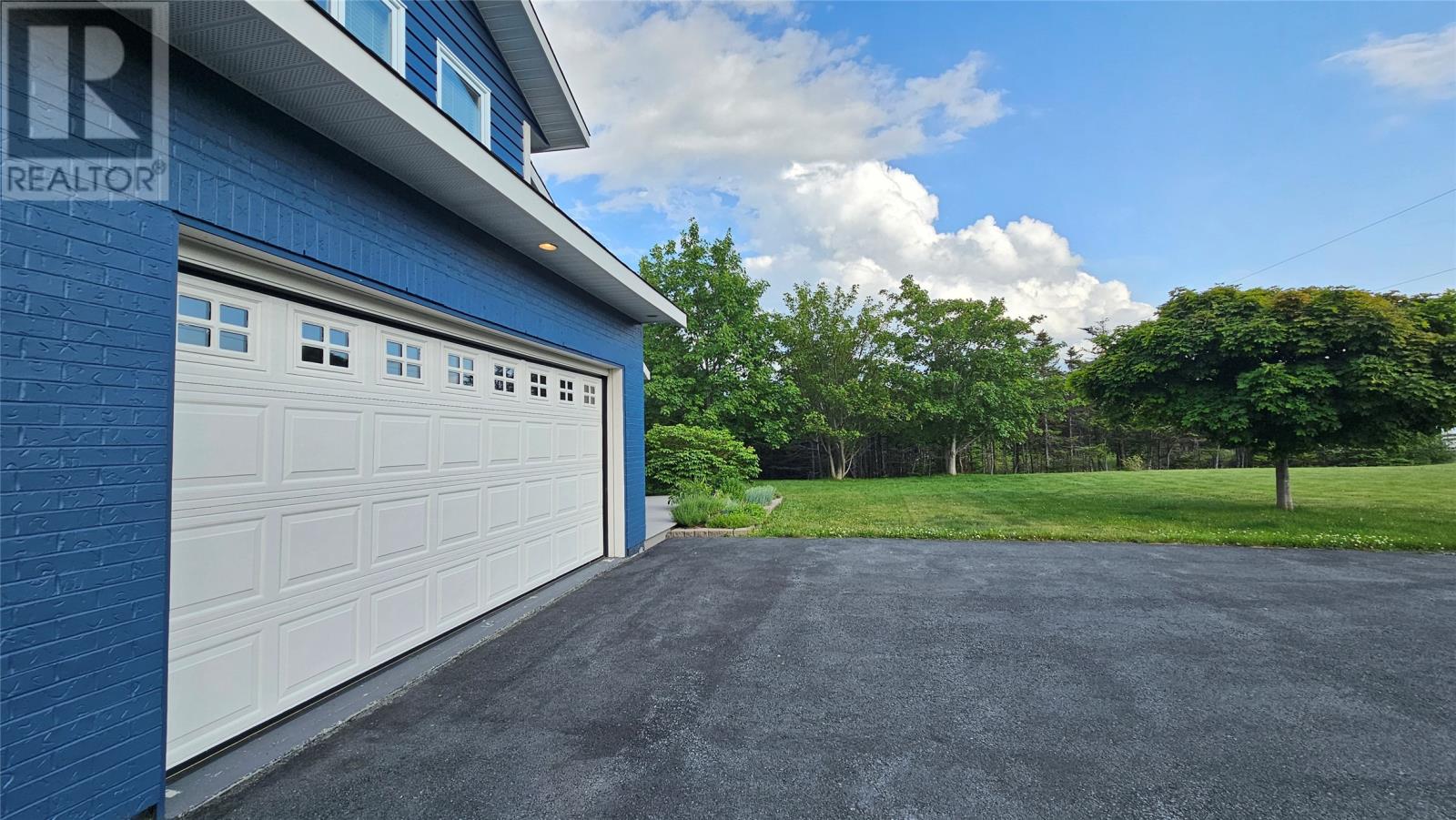 5 Point Road Property Photo 43