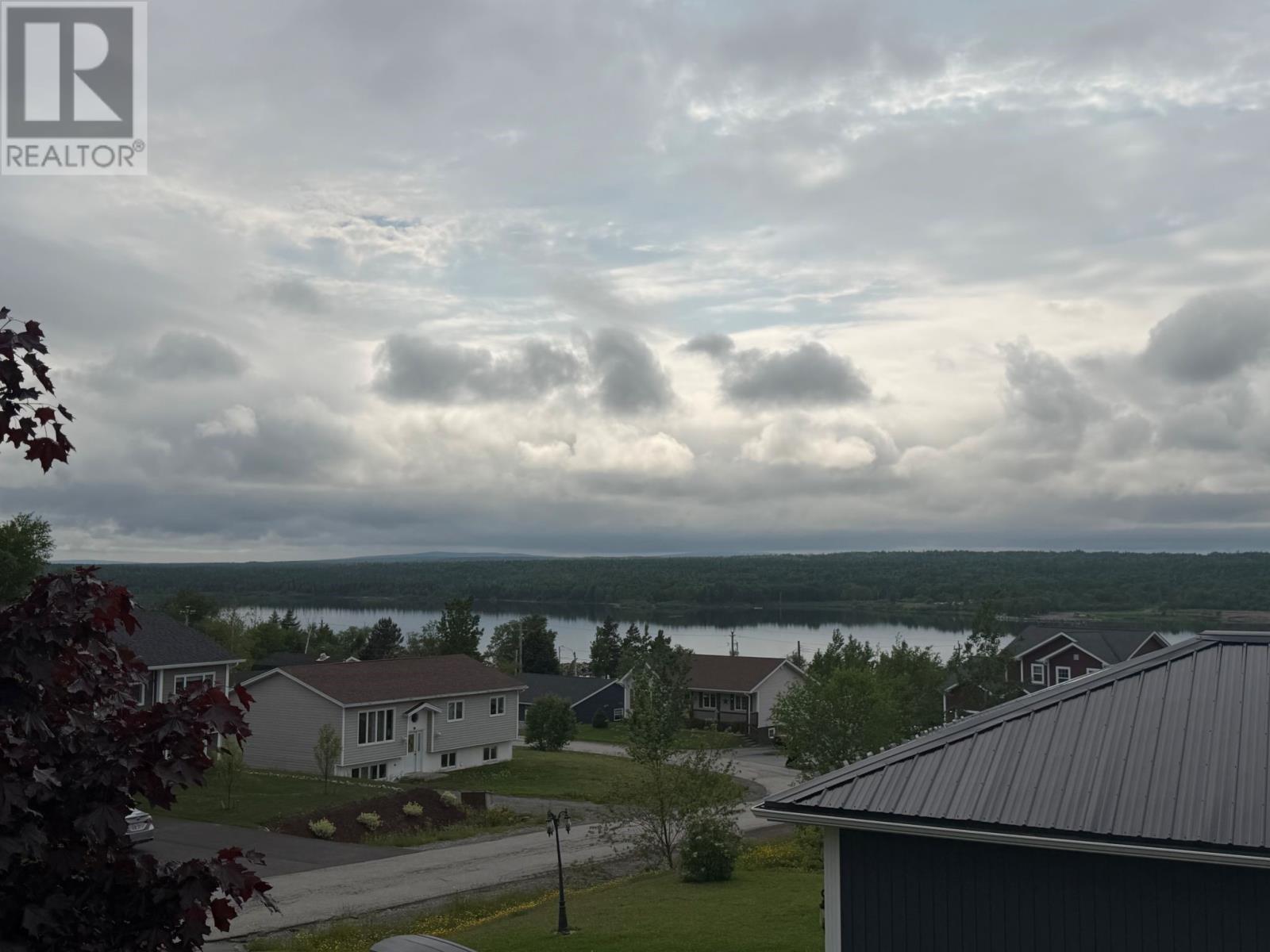 8 Lakeview Place Property Photo 50