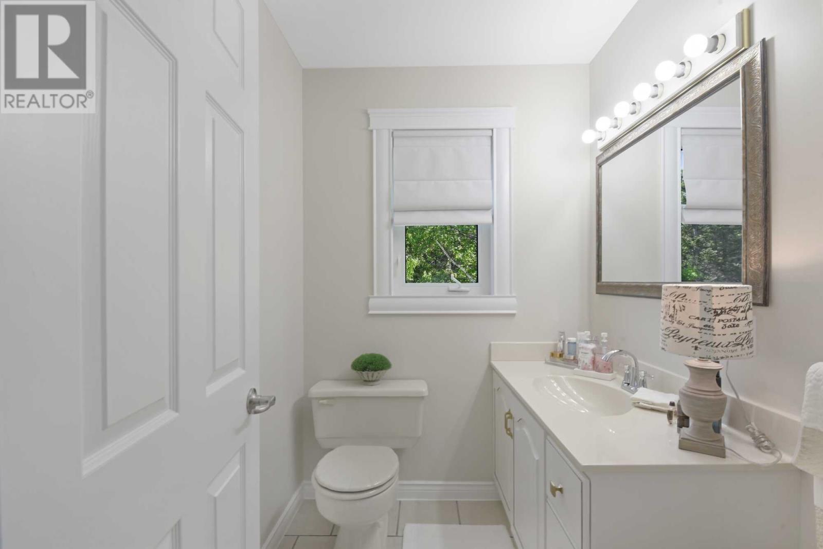 5 Smallwood Drive Property Photo 12