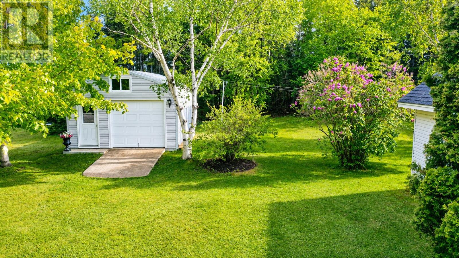 5 Smallwood Drive Property Photo 19