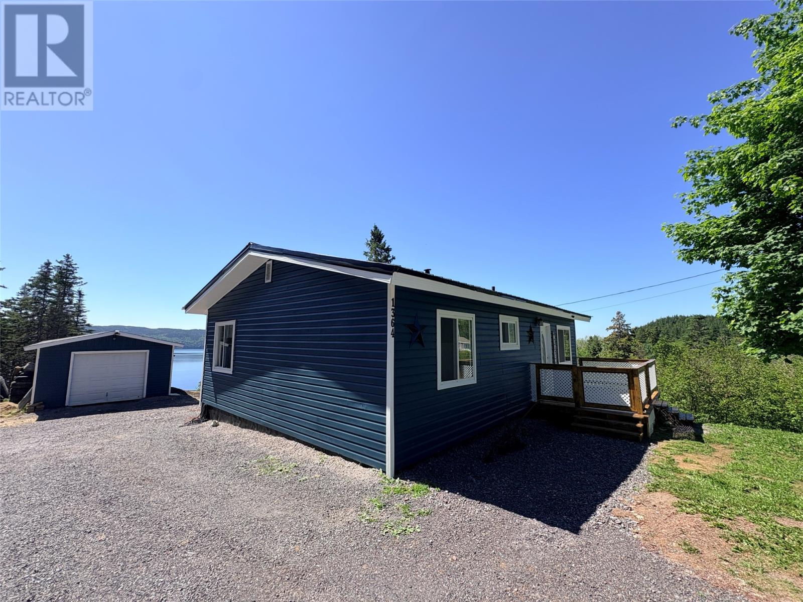1364 Smith Sound Road Property Photo 30