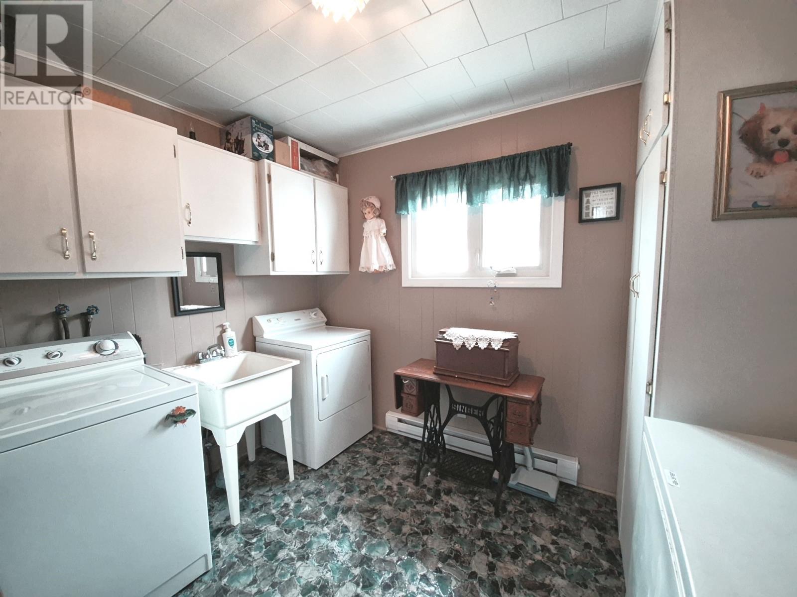 6 Harbour Side Road Property Photo 22