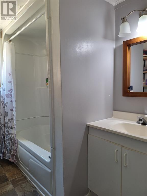 688 Oceanview Drive Property Photo 11