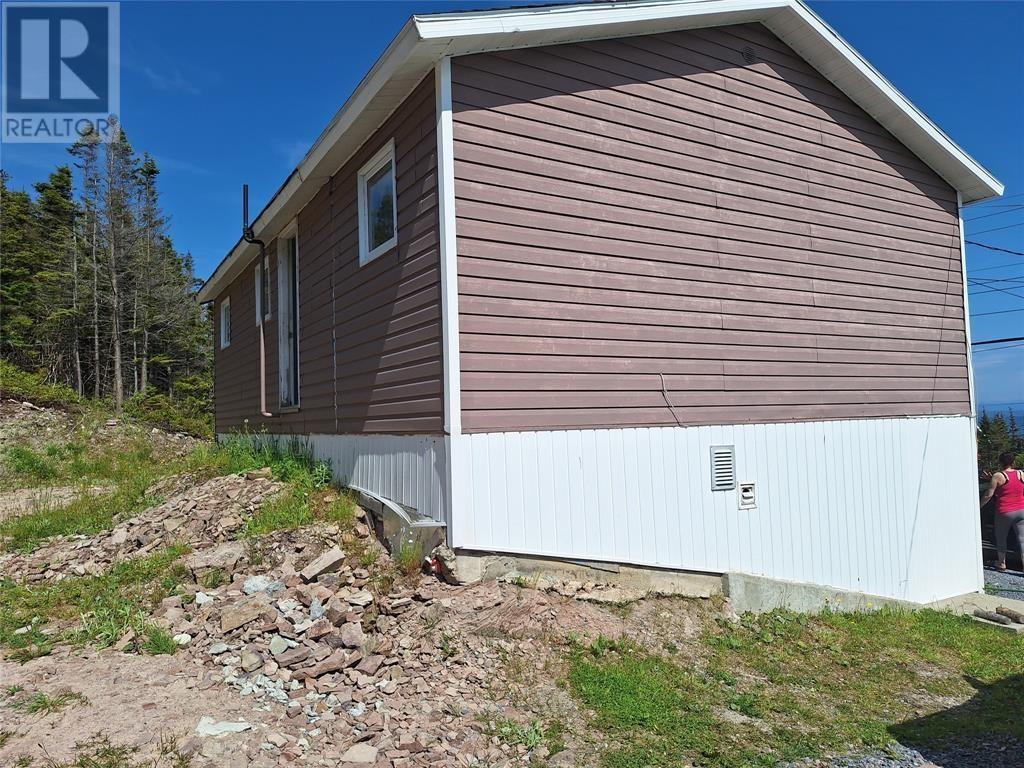 688 Oceanview Drive Property Photo 28