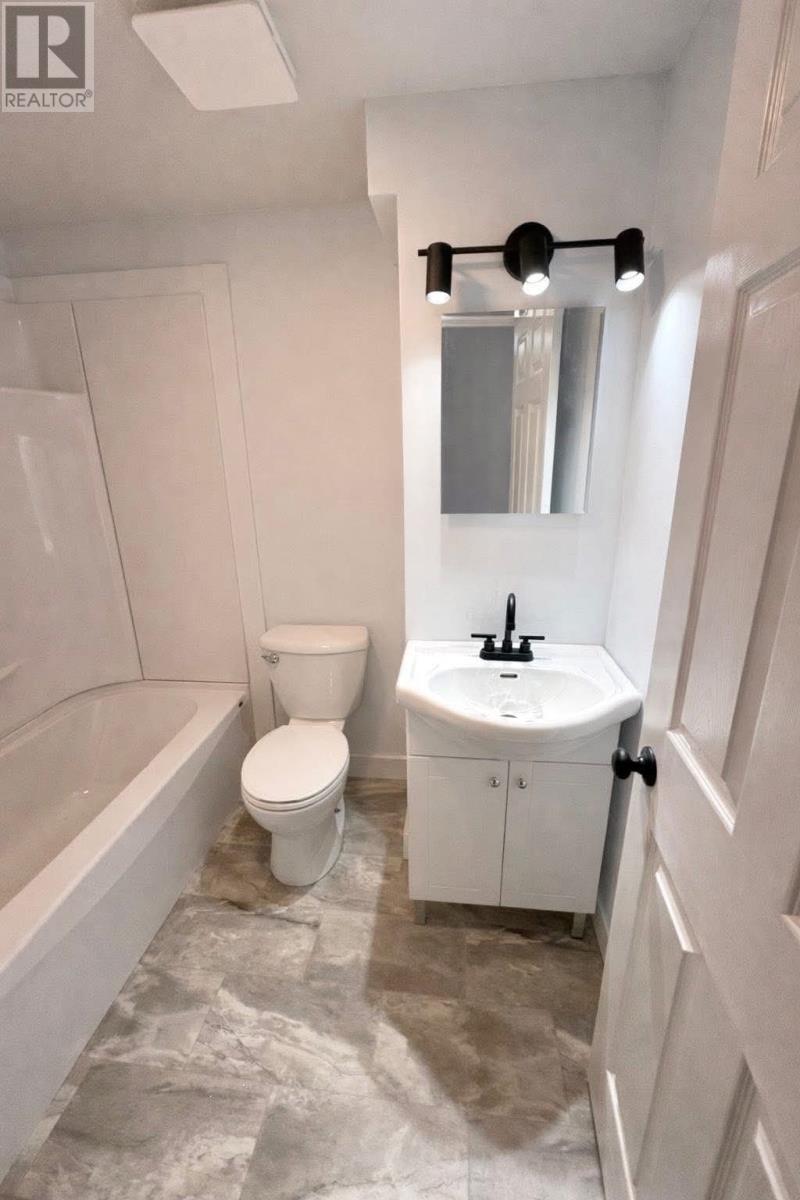 404 Grenfell Crescent Property Photo 14