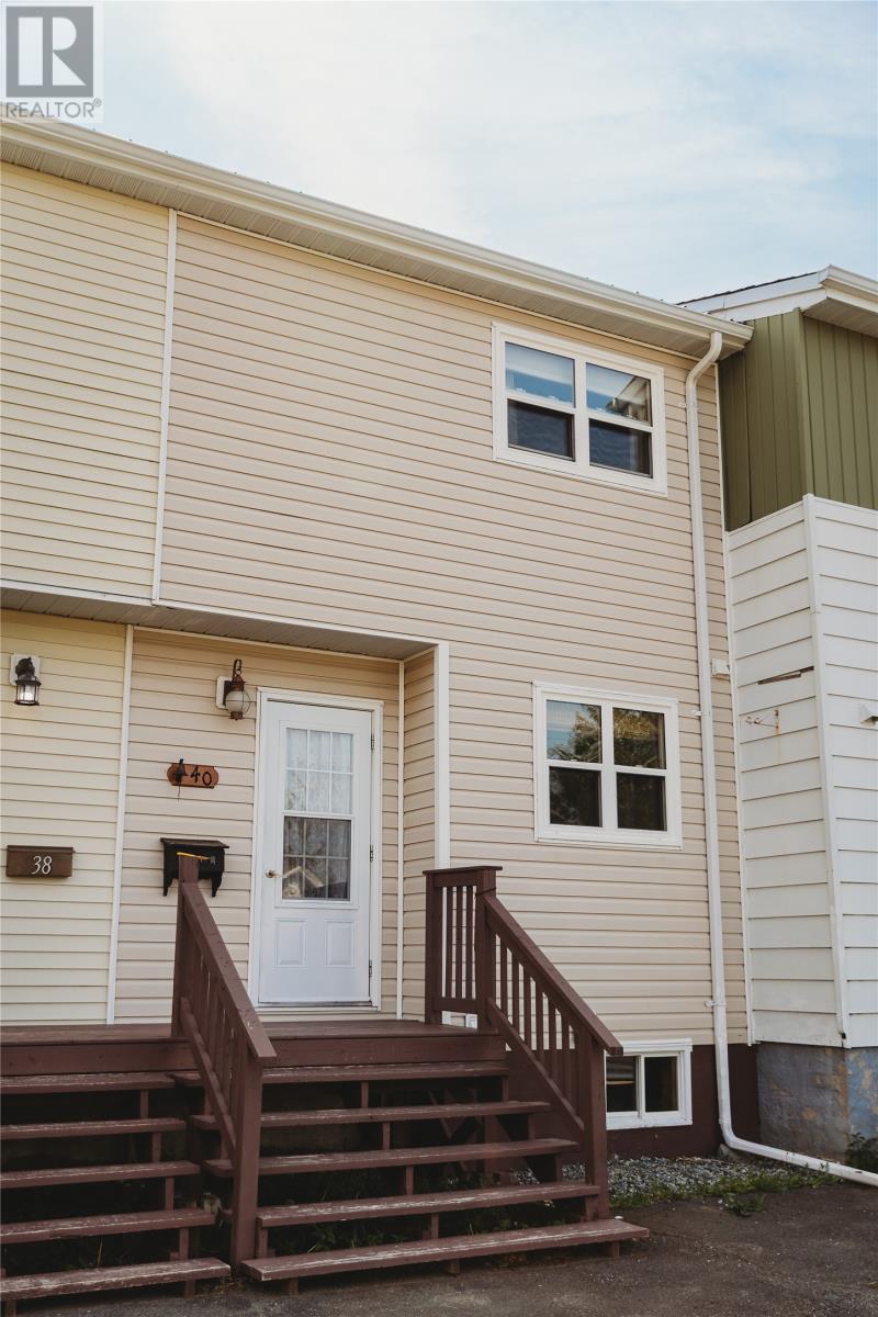 40 Wood Crescent