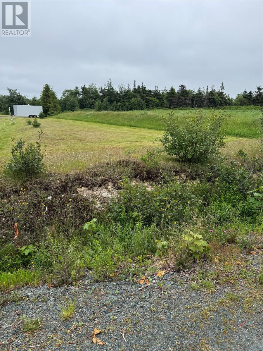 17 Middle Ridge Property Photo 4