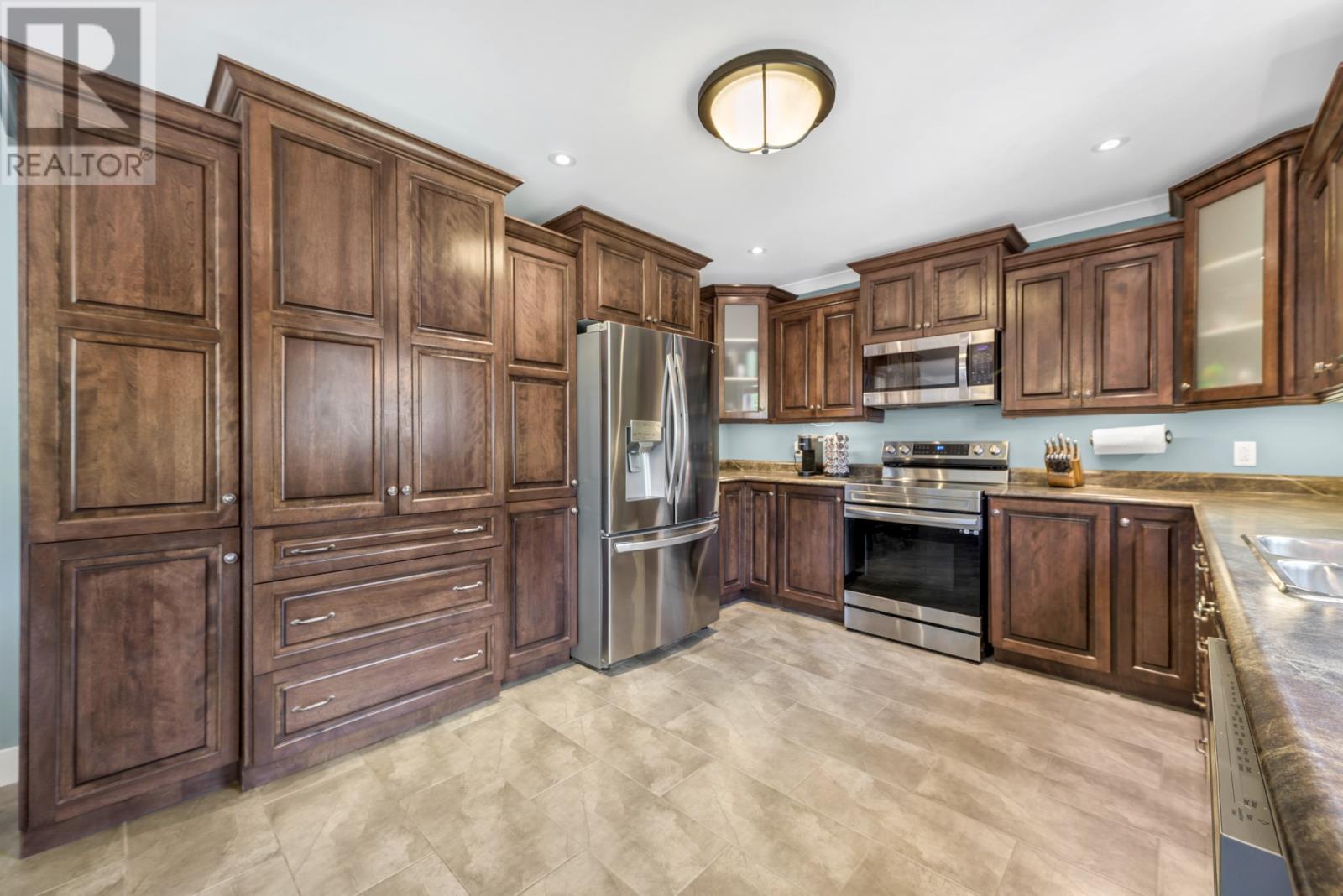 121 Cheeseman Drive Property Photo 24