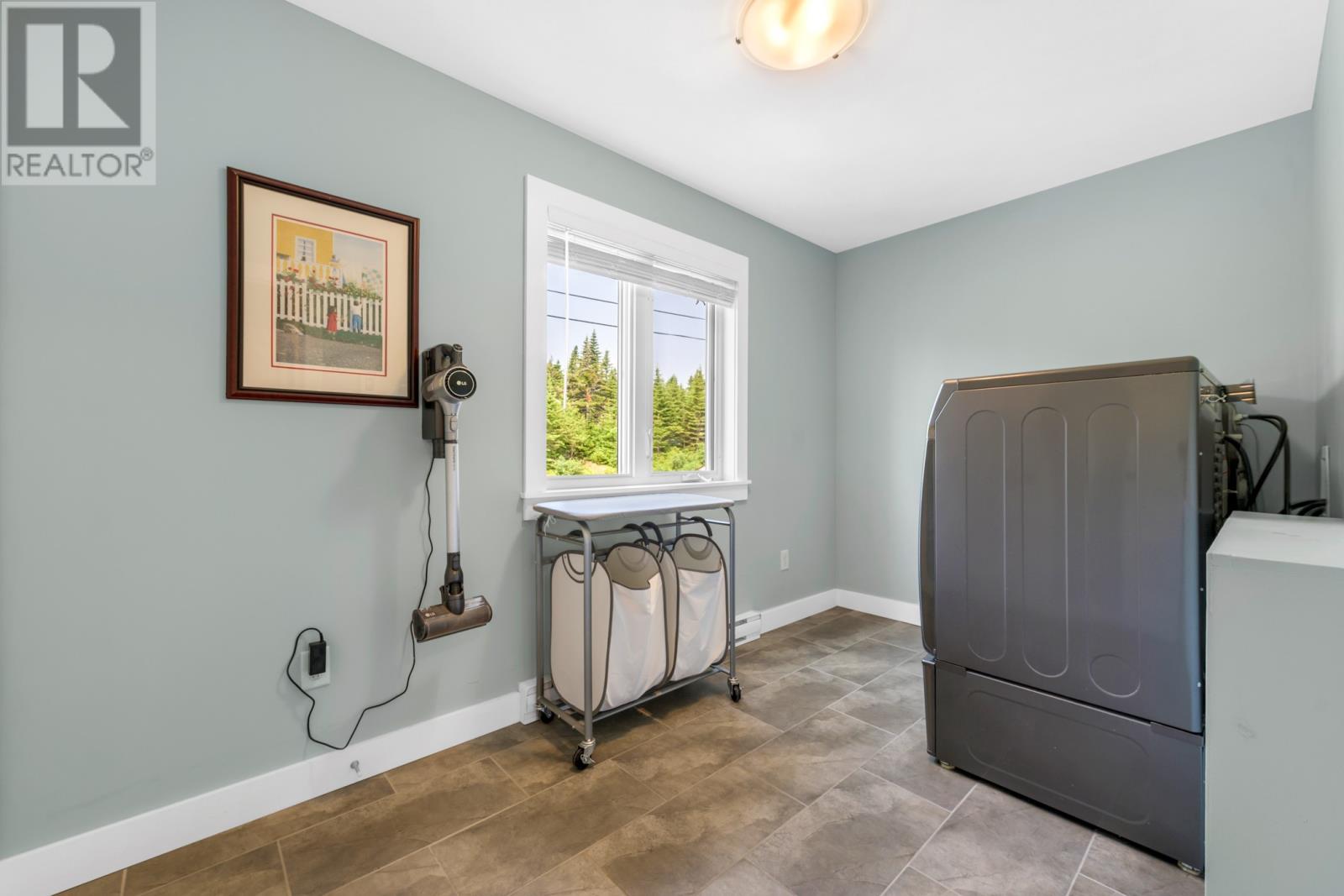 121 Cheeseman Drive Property Photo 32