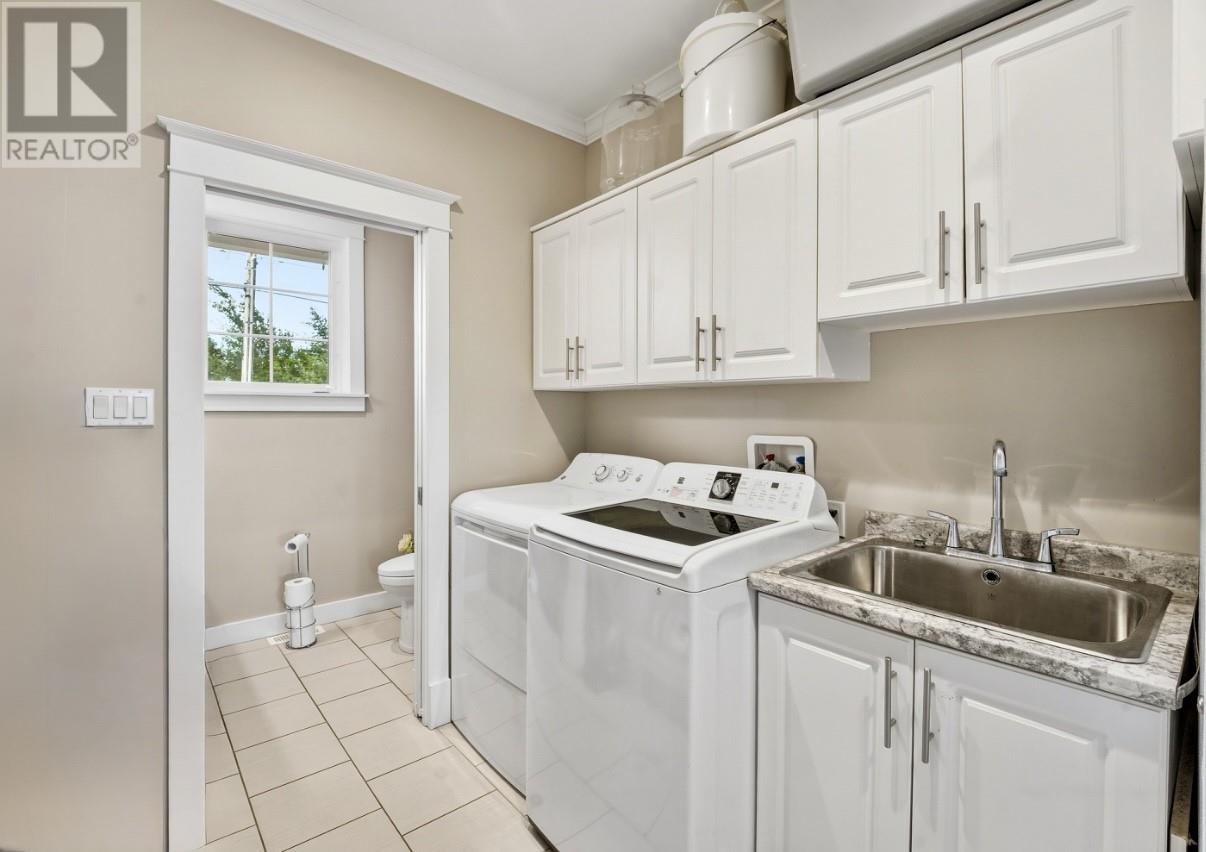 49 Neck Road Property Photo 10