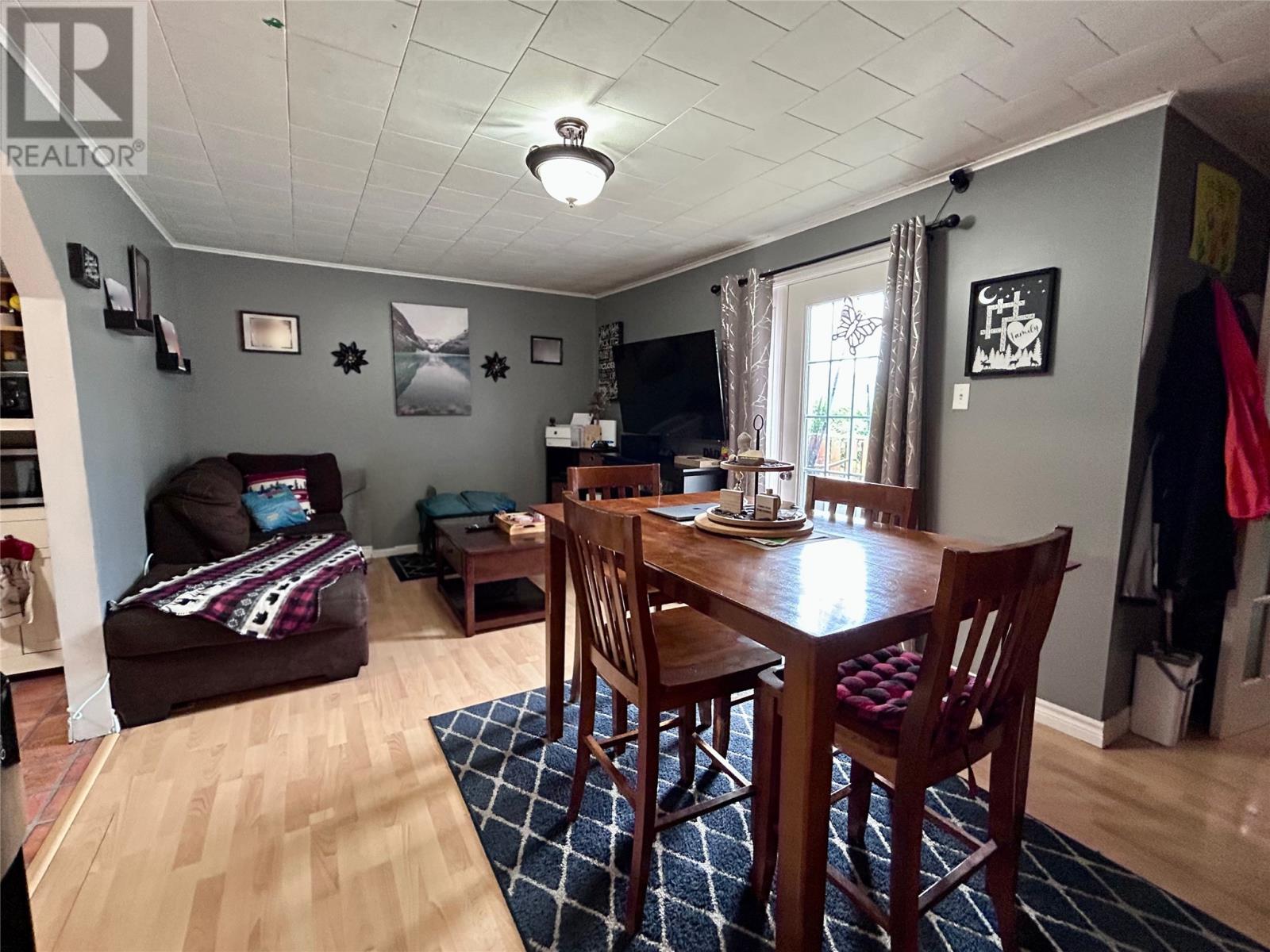 14 Riverhead Road Property Photo 6