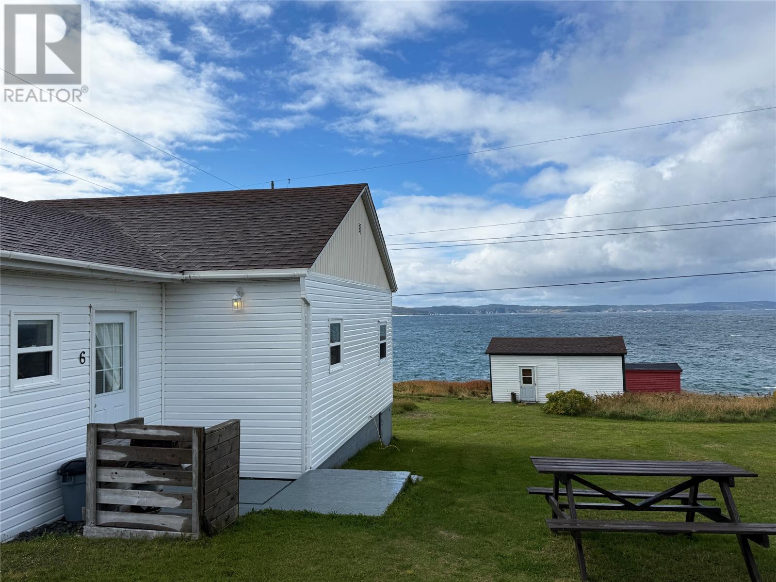 6 Berry Hill Road Property Photo 2