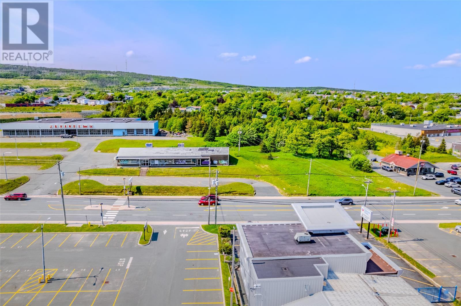680-686 Topsail Road Property Photo 26