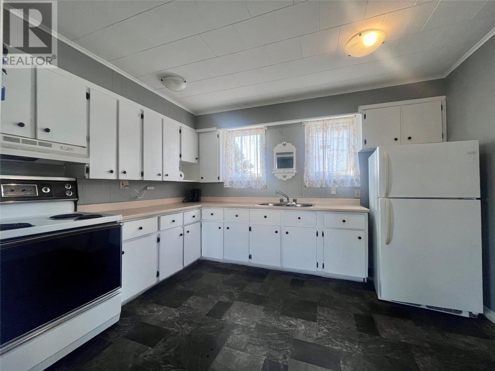 8 Brookfield Road Property Photo 4