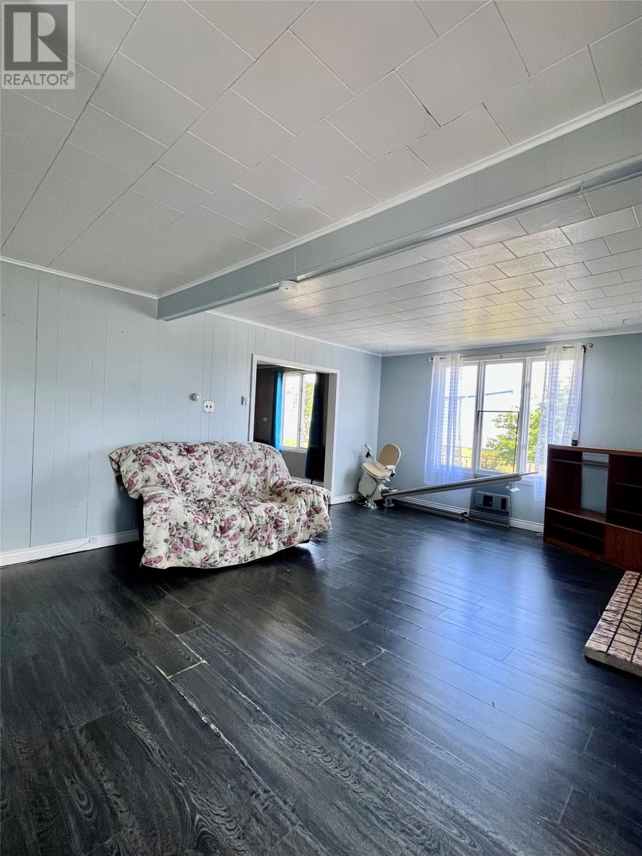 8 Brookfield Road Property Photo 7