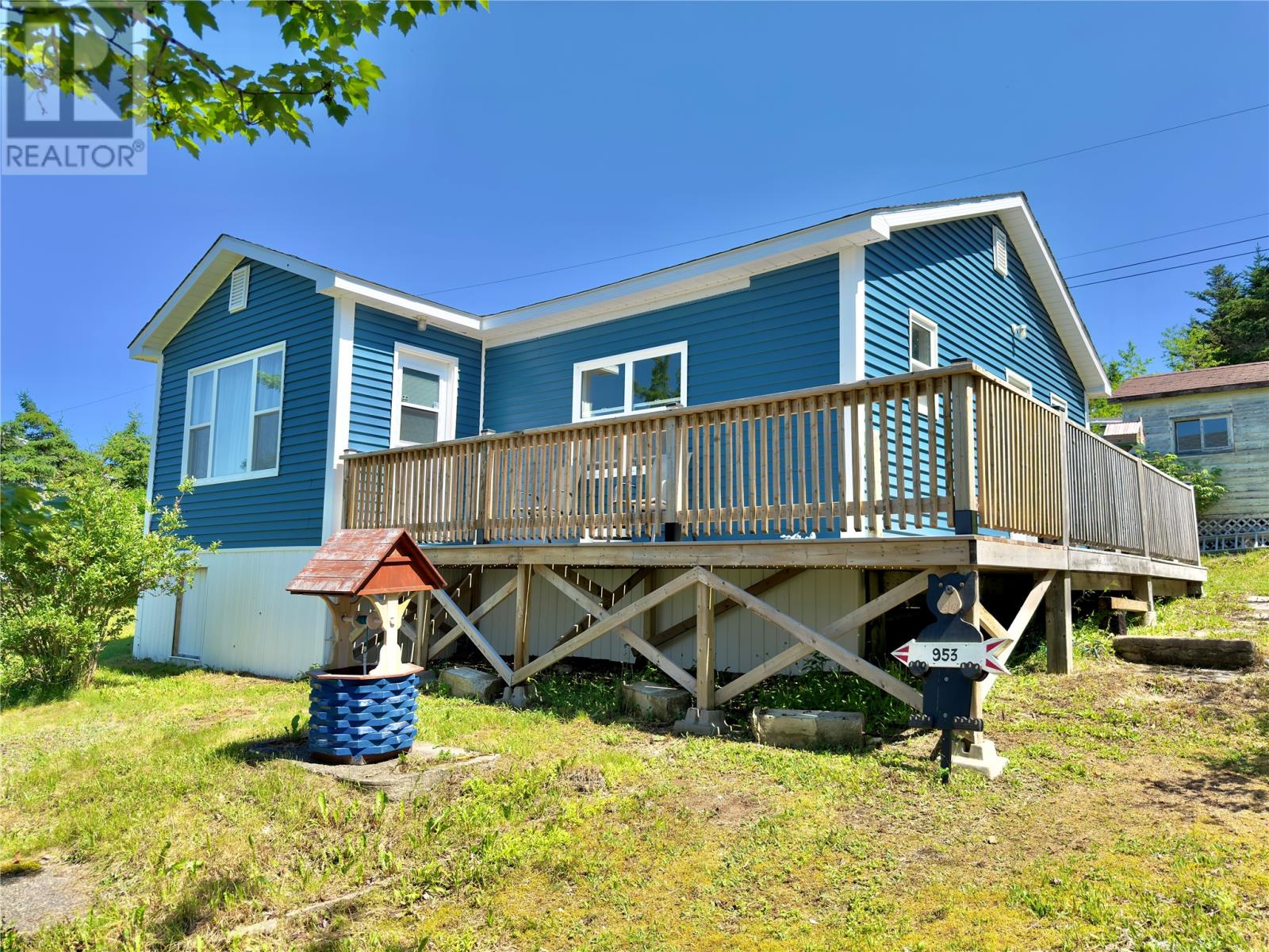 953 SMITH SOUND Road