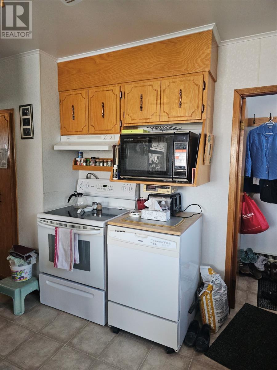 54 Lakeshore Drive Property Photo 17