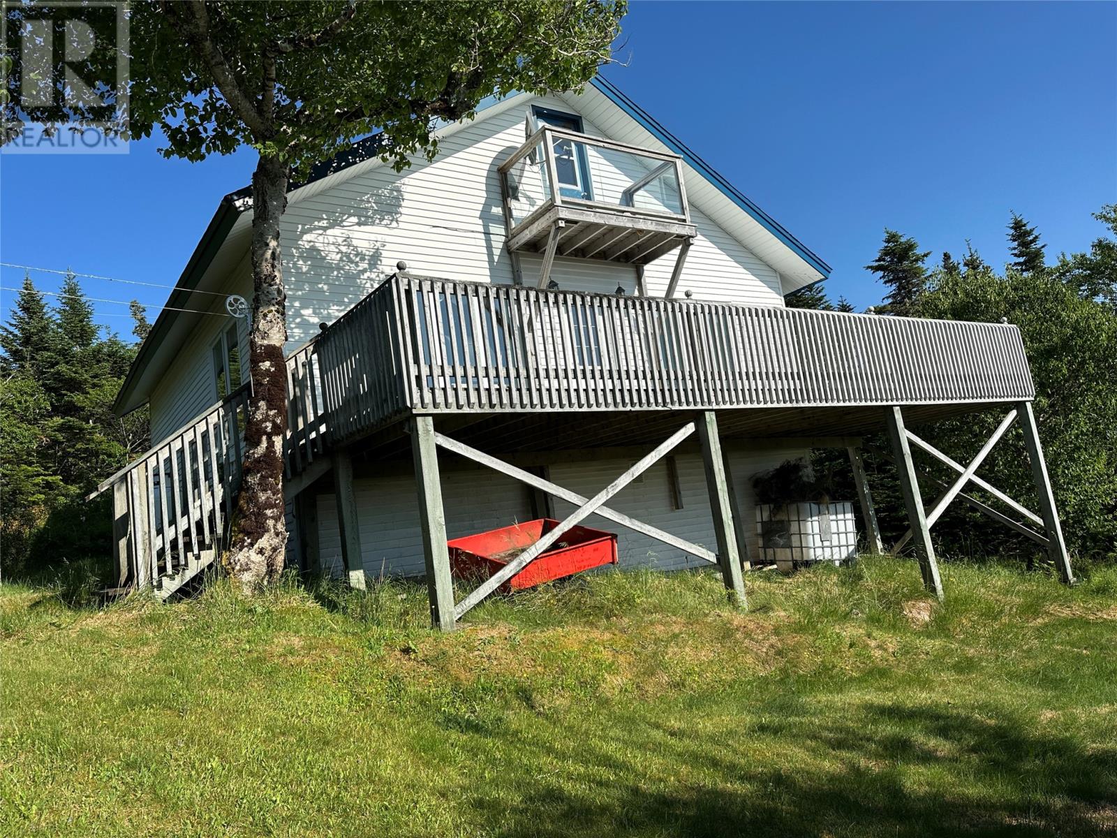 17 Junction Heights Property Photo 1