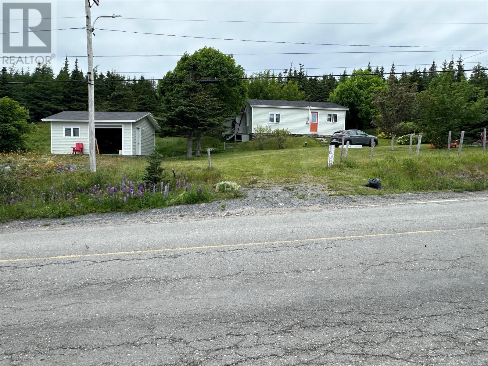 9 Main Highway Property Photo 1