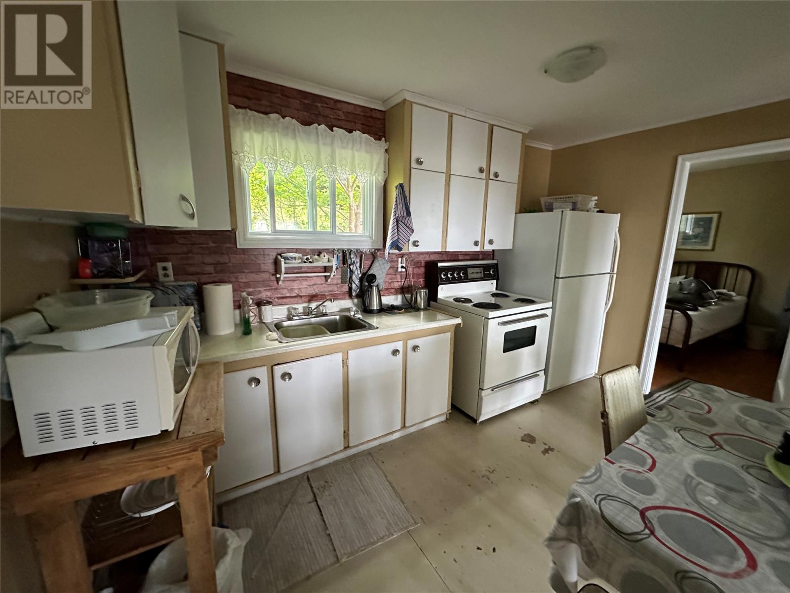 9 Main Highway Property Photo 26