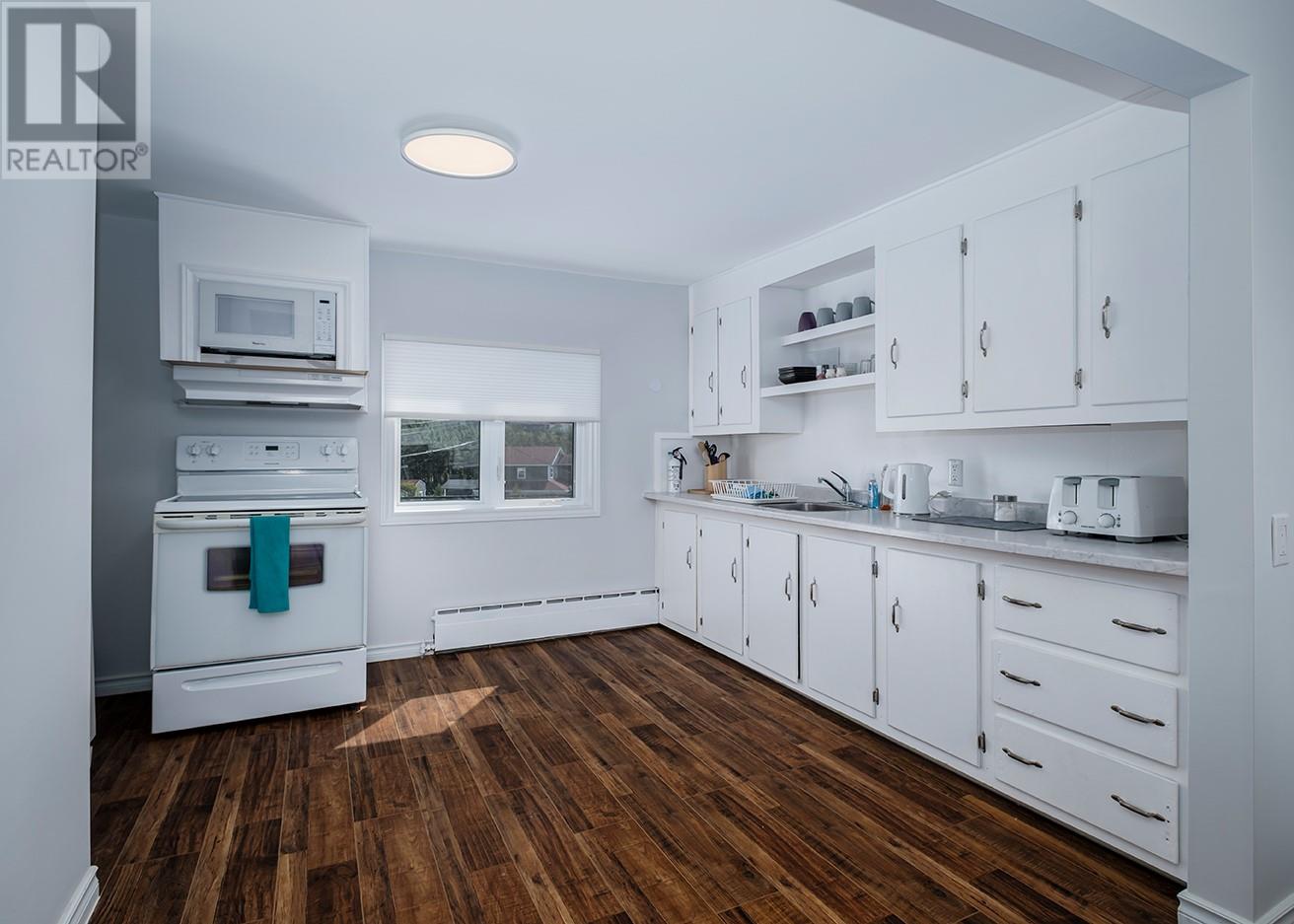 14 Freshwater Crescent Property Photo 6