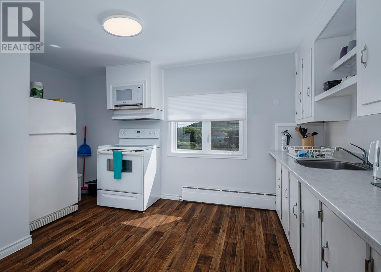 14 Freshwater Crescent Property Photo 7