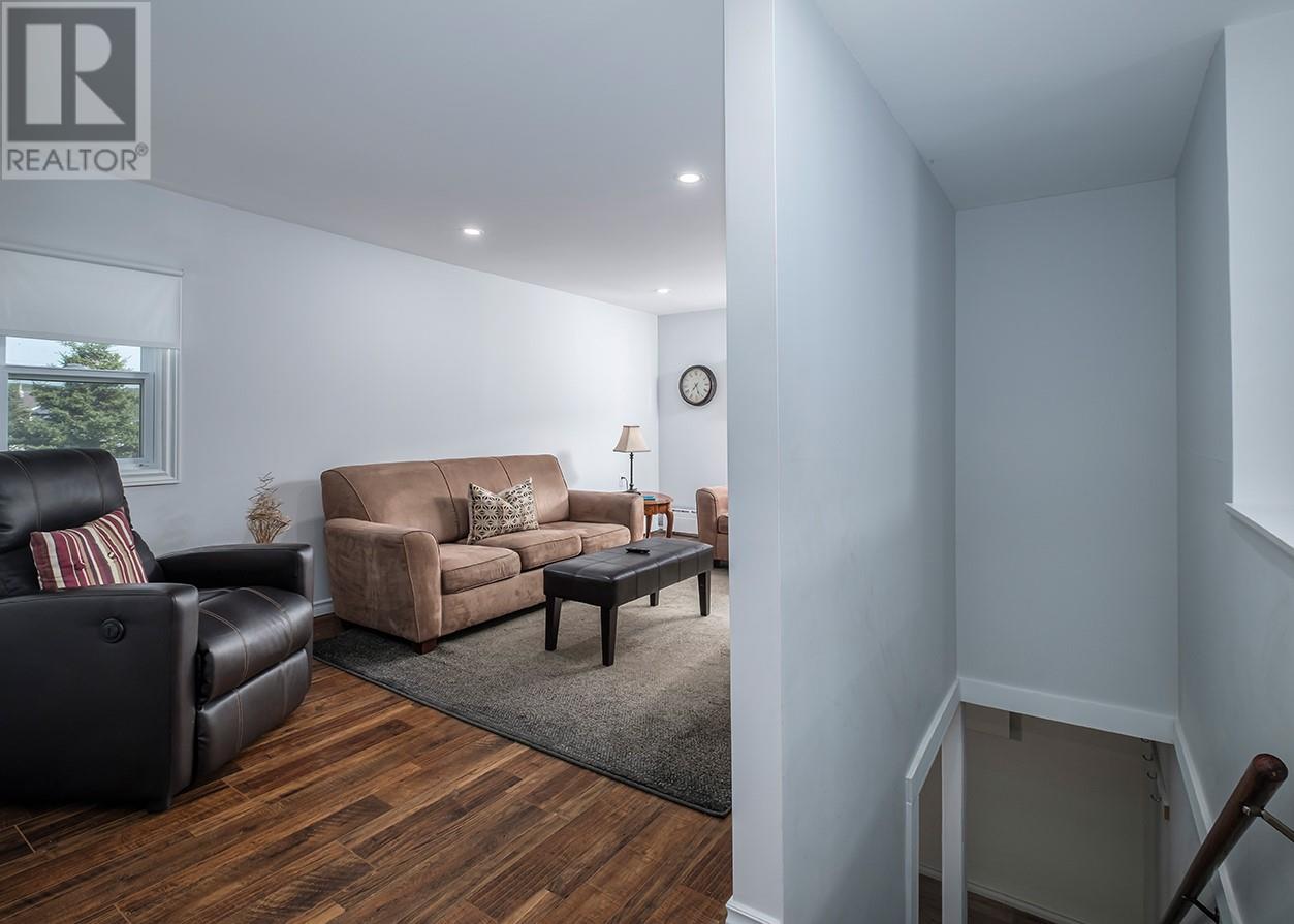 14 Freshwater Crescent Property Photo 10