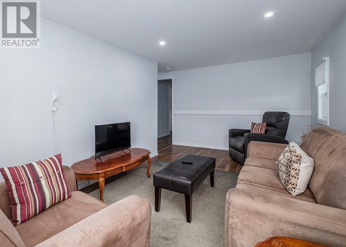 14 Freshwater Crescent Property Photo 12