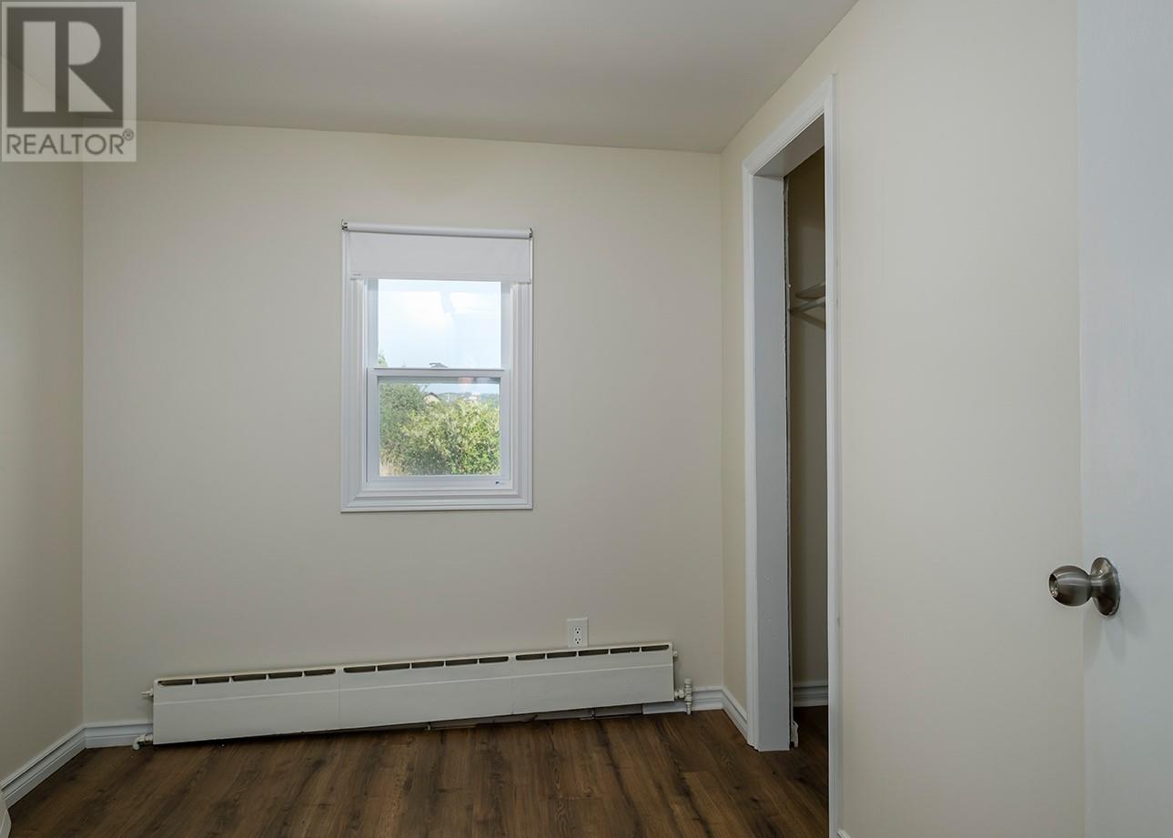 14 Freshwater Crescent Property Photo 16