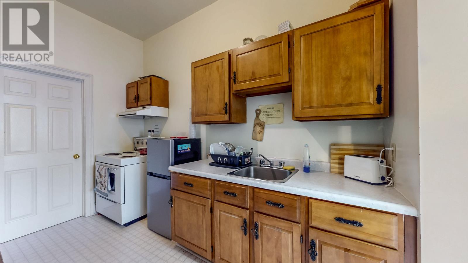 28 Cochrane Street Property Photo 15