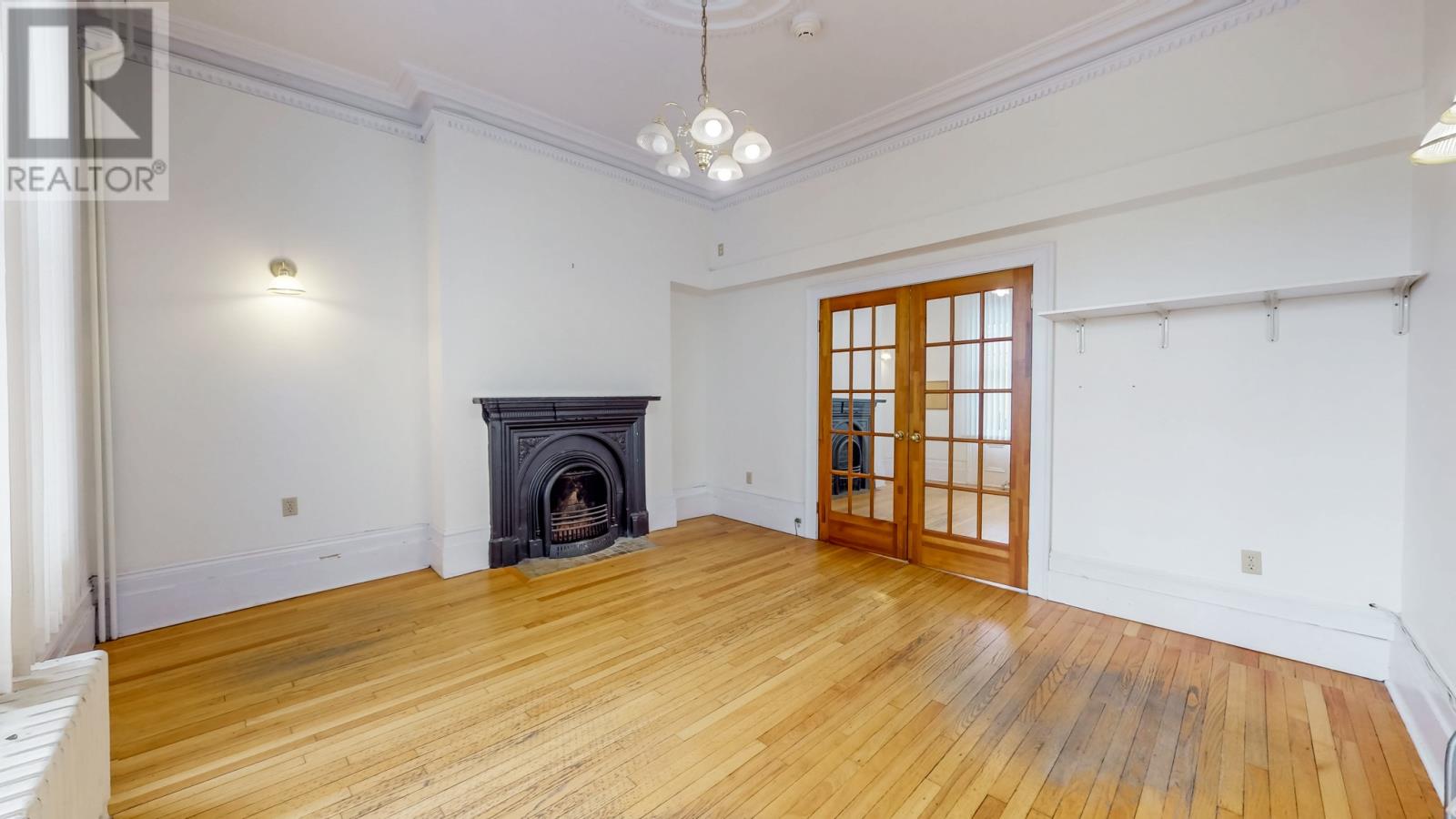 28 Cochrane Street Property Photo 19