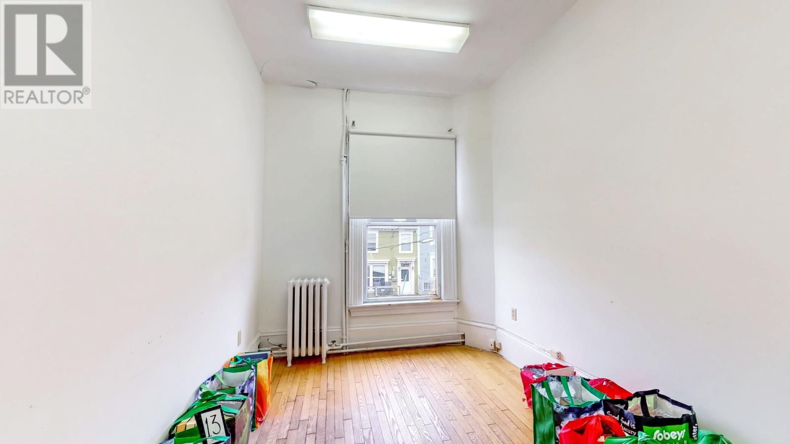 28 Cochrane Street Property Photo 23