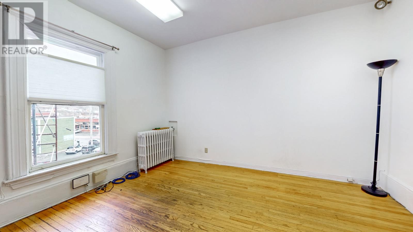 28 Cochrane Street Property Photo 36